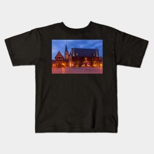 Town hall, Quedlinburg, Harz, Saxony-Anhalt, Germany Kids T-Shirt